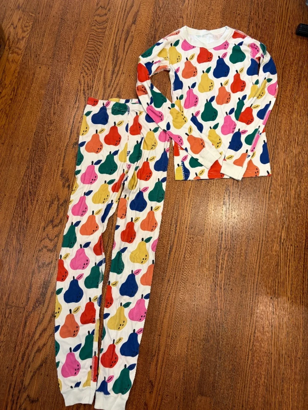 Hanna Andersson Pear Print Pajama Set – Colorful Fruit Cozy Core PJs – Kids 14